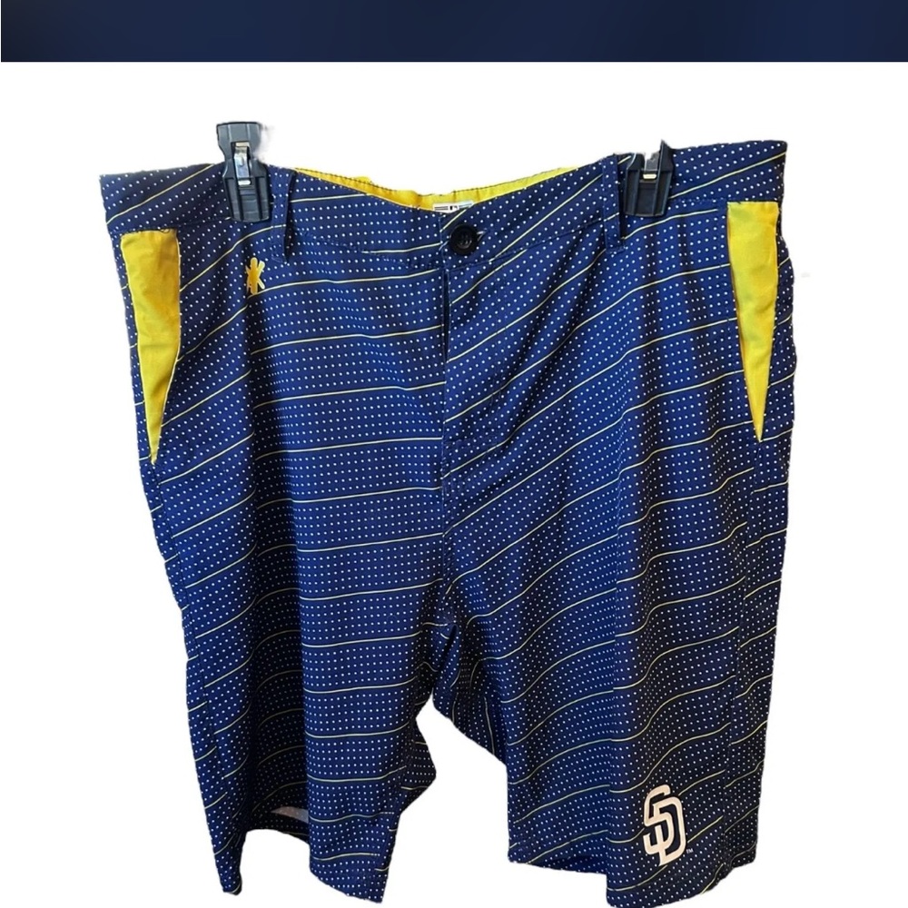 Genuine Merchandise San Diego Padres Men's 36